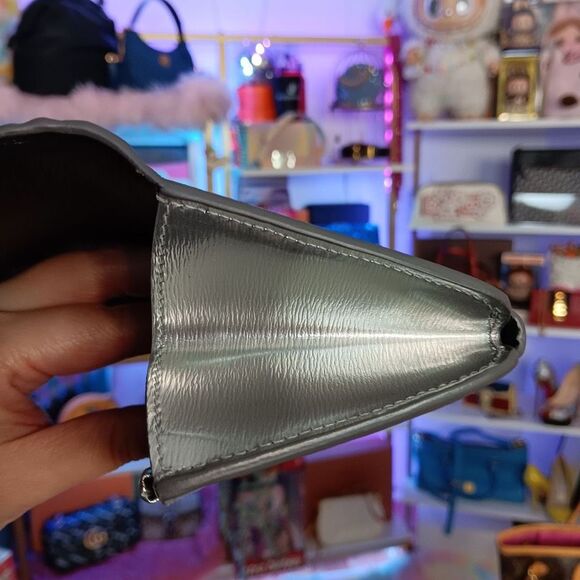 Balenciaga Chrome Silver Leather Large Size Bi-Fold Snap Wallet Men’s Women’s Fu - Picture 13 of 15